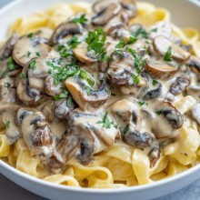Creamy Mushroom Stroganoff with Pasta