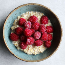 Oats with Fresh Raspberries