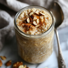 Holiday Nutmeg Protein Overnight Oats