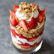 Spring Strawberry Shortcake Overnight Oats