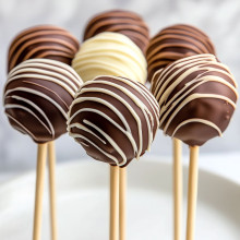 Chocolate Drizzle Cake Pops