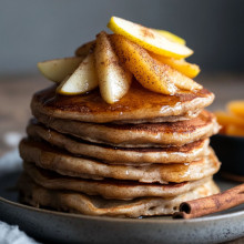 Apple Cinnamon Vegan Pancakes
