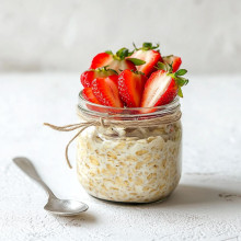 Strawberries & Cream Overnight Oats