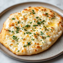 Low-Carb Cottage Cheese Flatbread