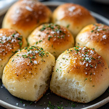 Low-Carb Italian Herb Rolls