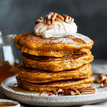 Vegan Pumpkin Spice Pancakes