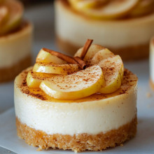 Apple Cinnamon Mini Cheesecake