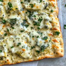 Creamy Spinach Artichoke Flatbread