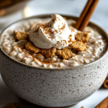 Gingerbread Cookie Overnight Oats