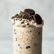 Cookies and Cream Overnight Oats