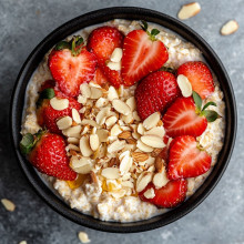 Strawberries & Cream Overnight Oats
