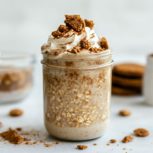 Gingerbread Cookie Protein Overnight Oats